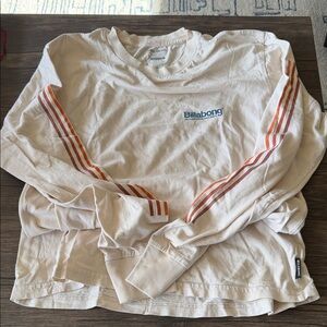 Billabong
Vintage style Billabong Long-Sleeve Shirt Size Medium